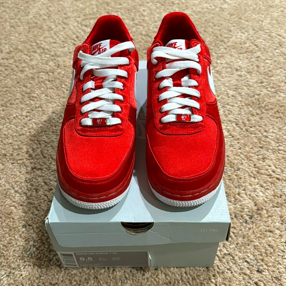 Women’s Air Force One size 9.5 Valentines Day